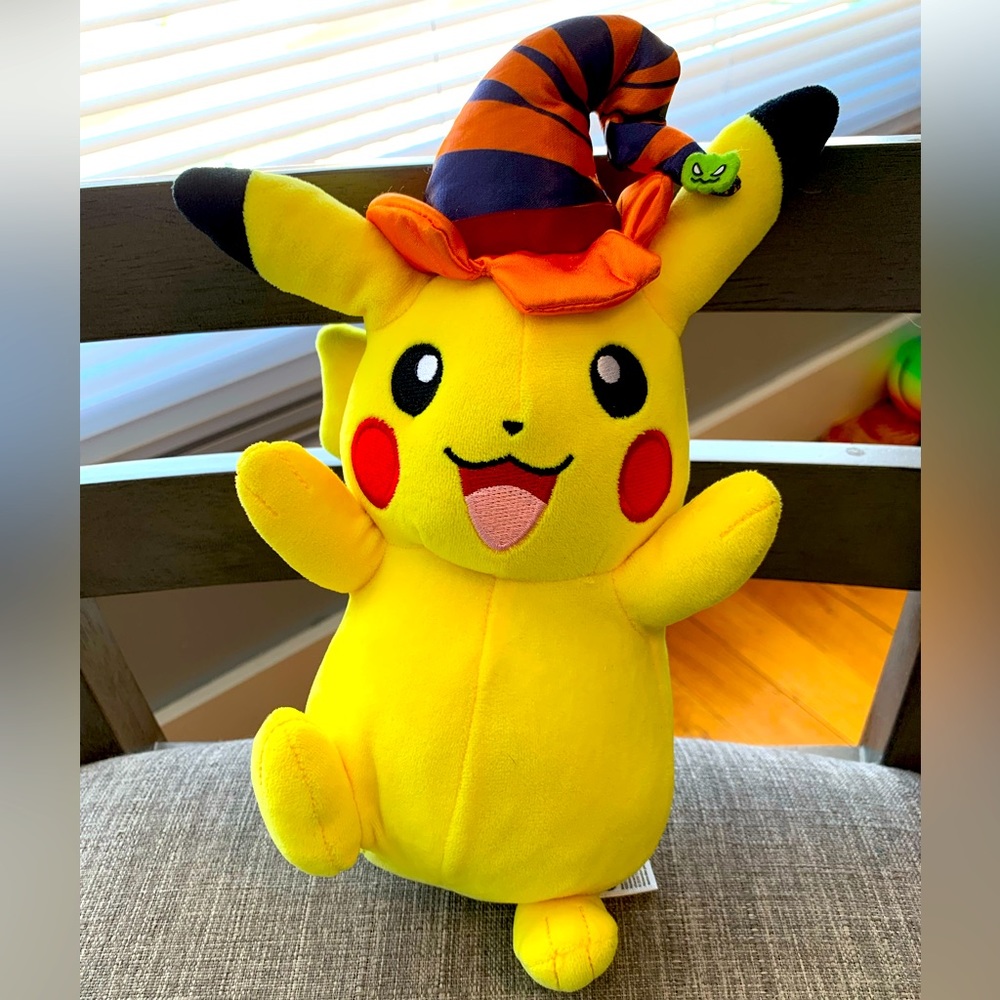 Pokémon Halloween Pikachu plush - Witch hat